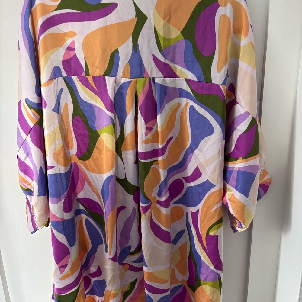 Chic Soul Bold Abstract Button-Down Top High-Low,… - image 4